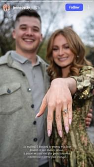 Jenna Petty shared her engagement picture with a heartwarming caption (Source: @jennapetty_ via Instagram)